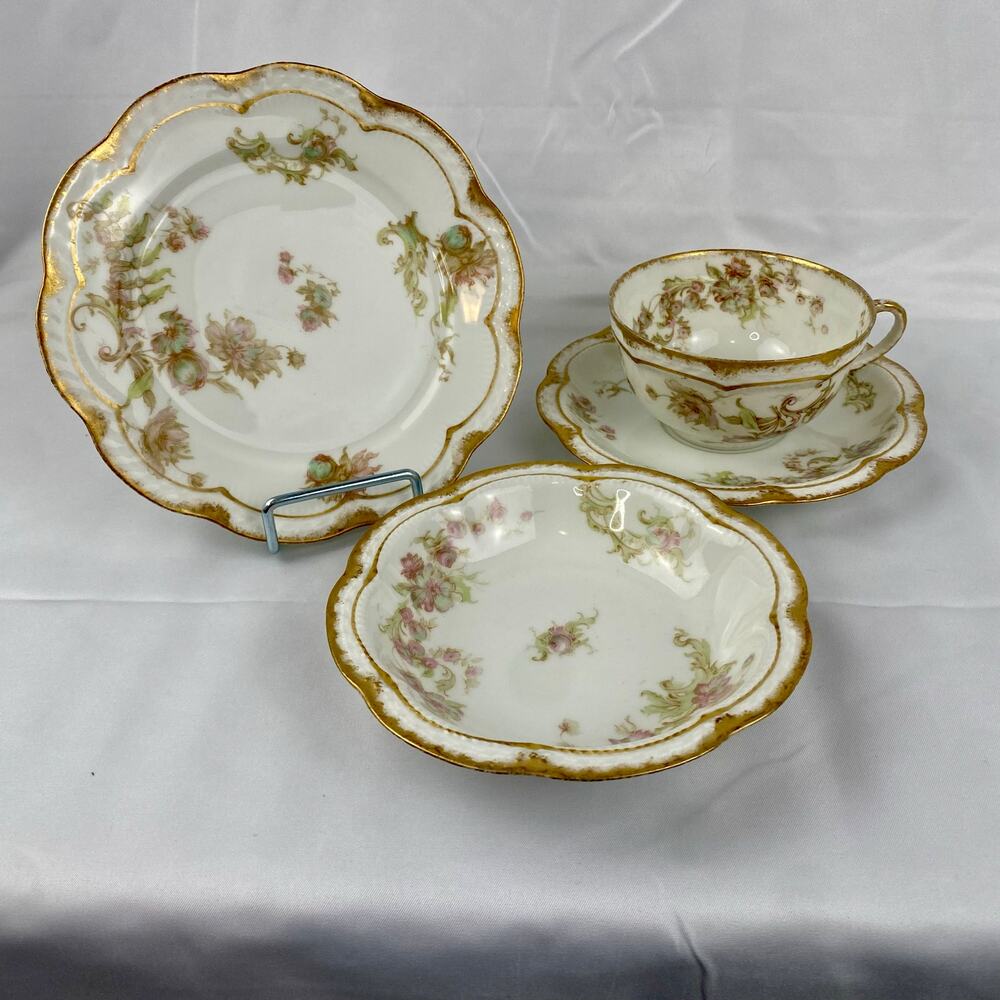 Vintage 4 Piece Set  Haviland Schleiger 235B Collection from France Limoges